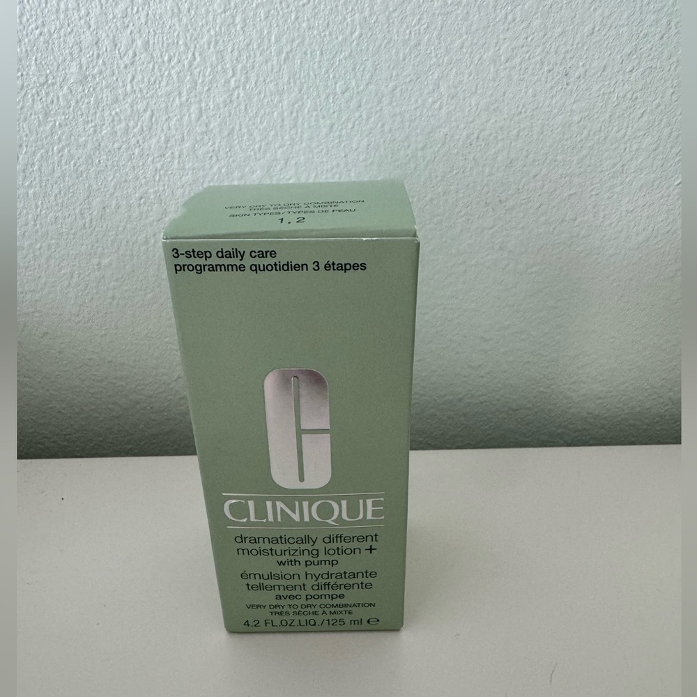 Clinique Dramatically Different Moisturizing Lotion